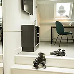 Hotel Conscious Westerpark 4*