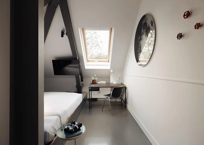 Conscious Westerpark 4*