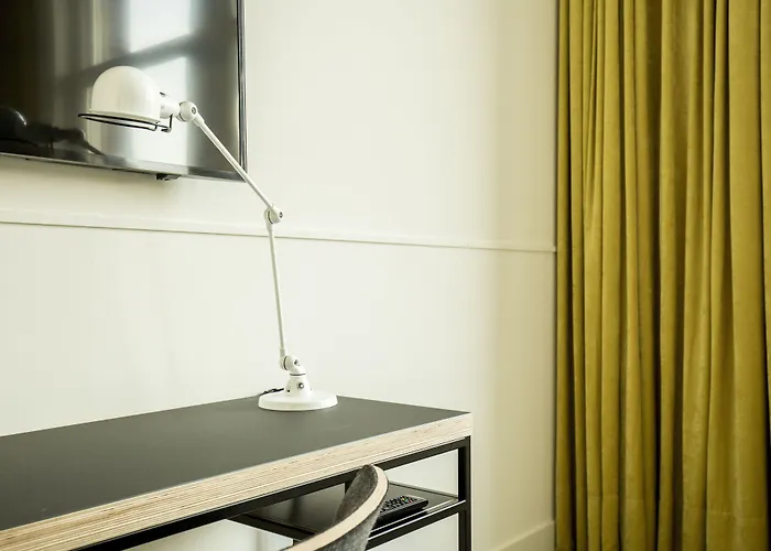 Hotel Conscious Westerpark 4*