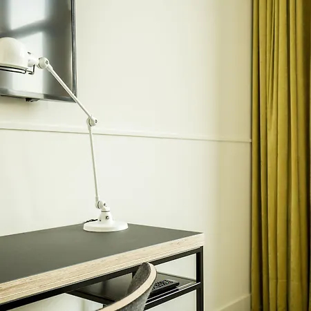 Ξενοδοχείο Conscious Westerpark 4*