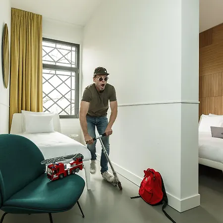 Ξενοδοχείο Conscious Westerpark 4*