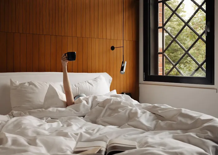 Hotel Conscious Westerpark 4*